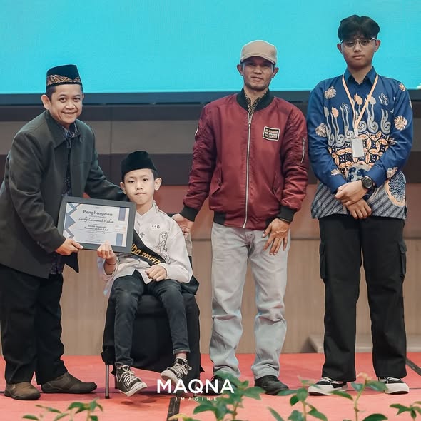 Ananda Lucky Lukmanul Hakim Raih Penghargaan Siswa Inspiratif Rumah Tahfidz T.E.S
